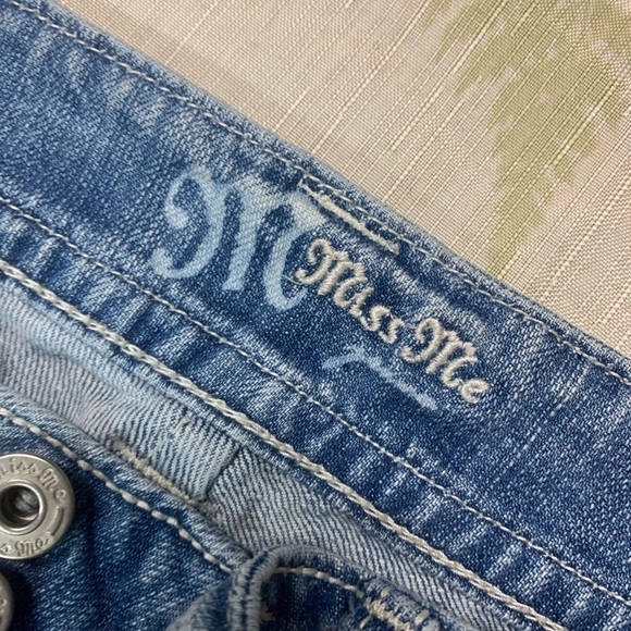 Miss me denim Capri - Picture 5 of 8